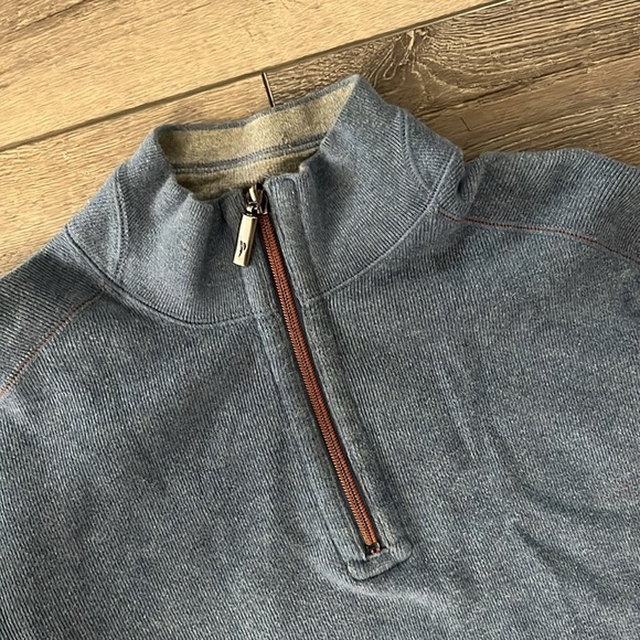 Tommy Bahama 1/4 zip sweater reversible Relaxed fit size small - Picture 2 of 4